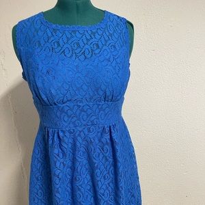 Beautiful blue dress!